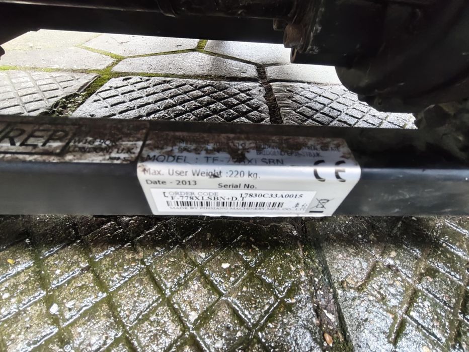 Електрическа триколка за хора с увреждания или трудно подвижни