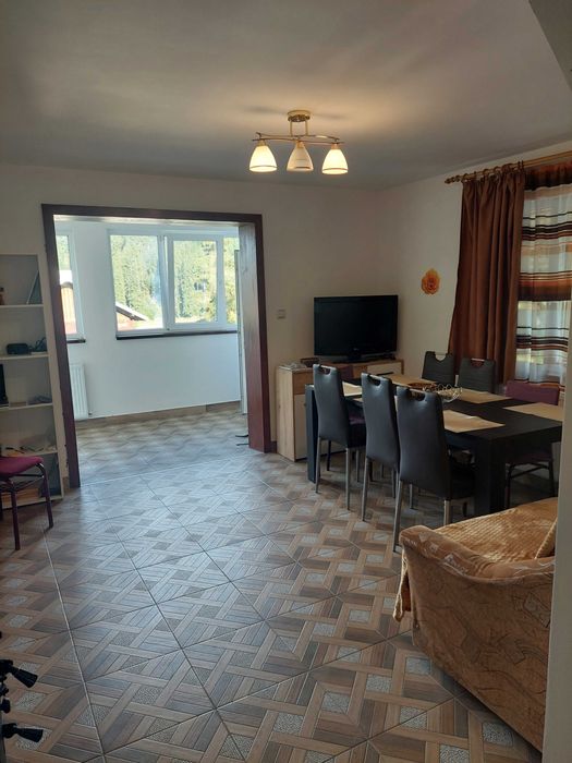 Închiriez cabană pentru Paște