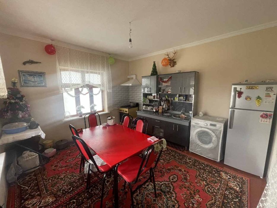 Uy sotuladi Nurafshonda