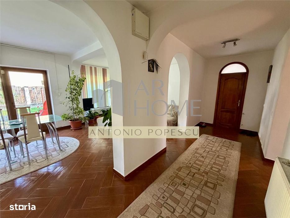 Vila 4 camere, in Ploiesti, zona Albert.
