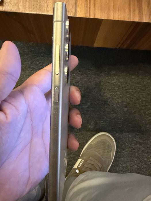 Samsung S 24 Ultra sotiladi