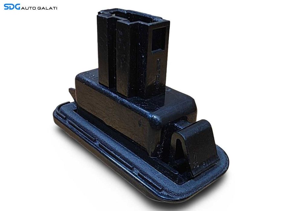 Lampa Iluminare Numar Inmatriculare Portbagaj Mercedes Clasa C Class W203 2000 - 2007 Cod 2038200556 2038200066 [N5121]