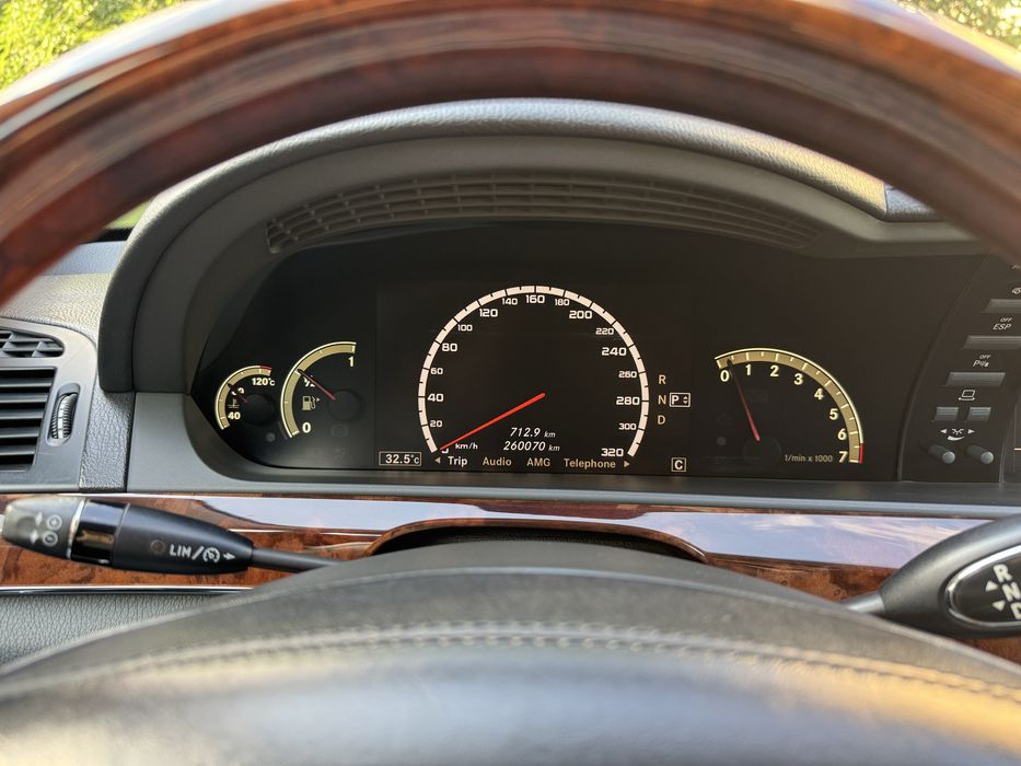 Продам машину mercedes benz s class