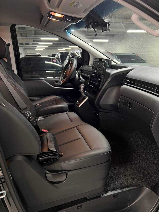 Hyundai Staria 9 o'rindiqli