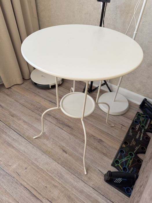 Столик железный