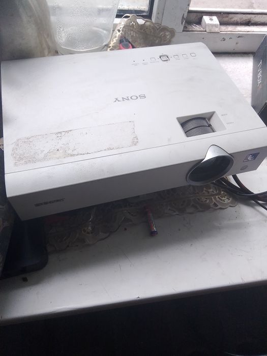 Проектор Sony LSD