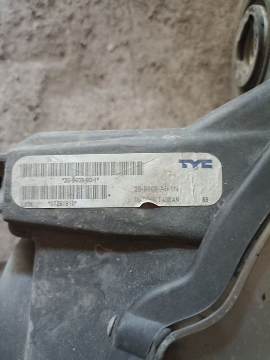 Фара от Тойота Камри 55