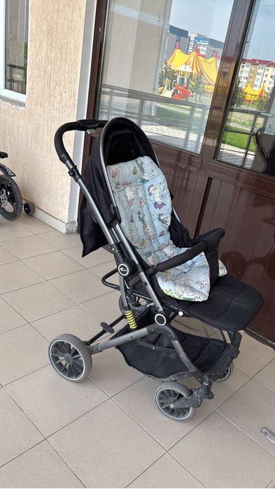 Продам детскую коляску