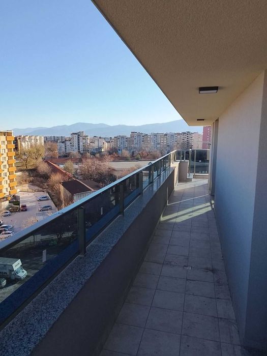 Продава се Тристаен апартамент в с. Брестник, Област Пловдив - 145 кв.м за 12 €/кв.м - Снимка #11