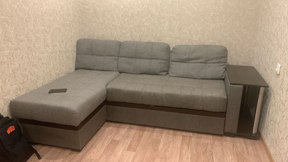 Продам б/ у диван в хорошем состоянии, целый, цена 40 000 тенге