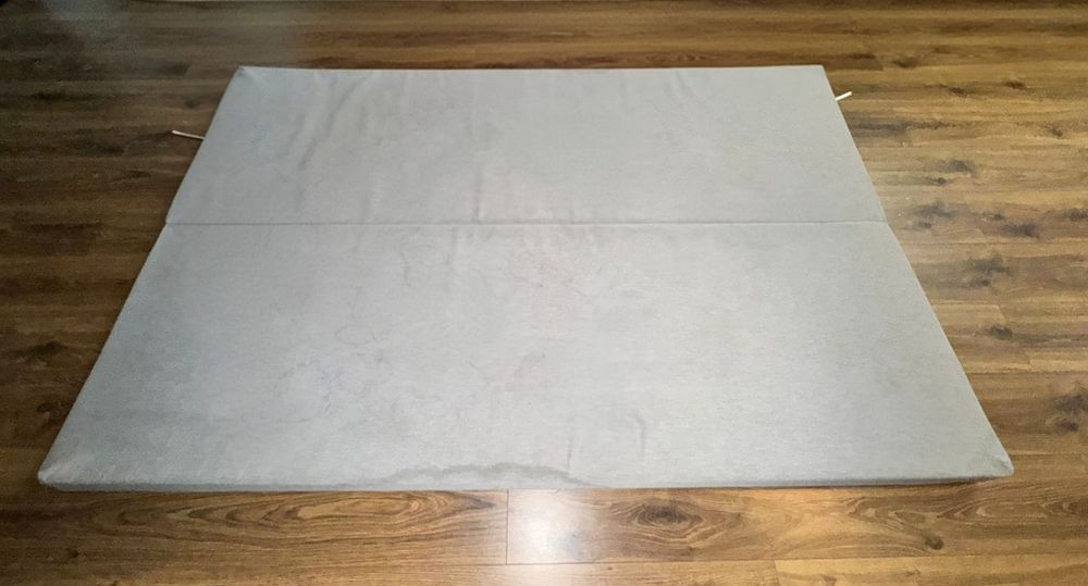 Saltea pliabila din spuma 130x200 cm pentru copil sau pat de oaspeti