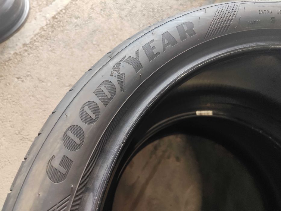 4бр. летни гуми 245/40/19 Goodyear