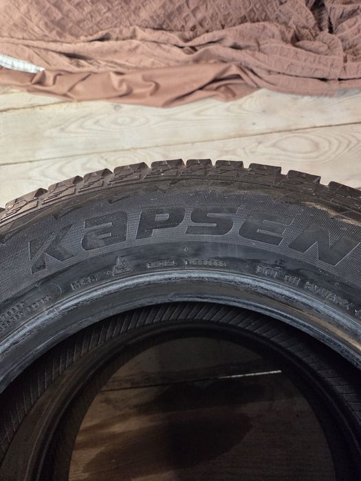 Продам резину на Ниву R16