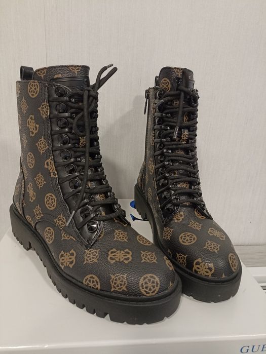 Дамски боти Guess