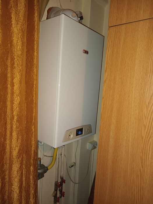Vand garsoniera renovata