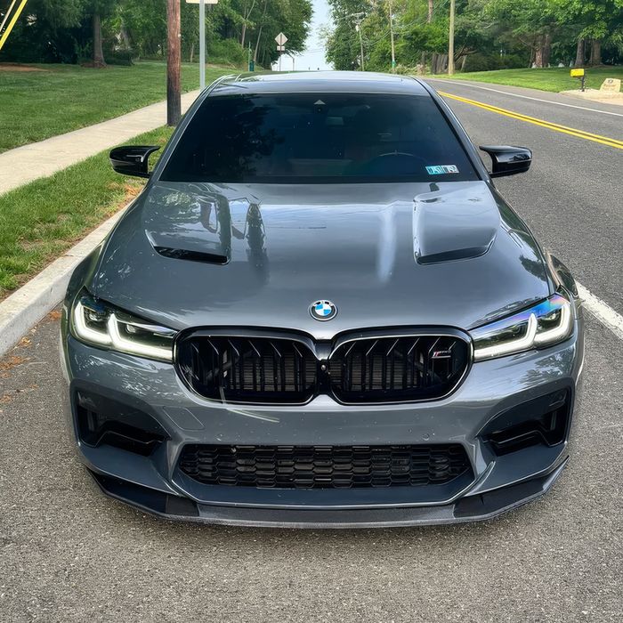 Олекотен преден капак M5 CS дизайн за BMW 5 серия (G30 F90) Седан