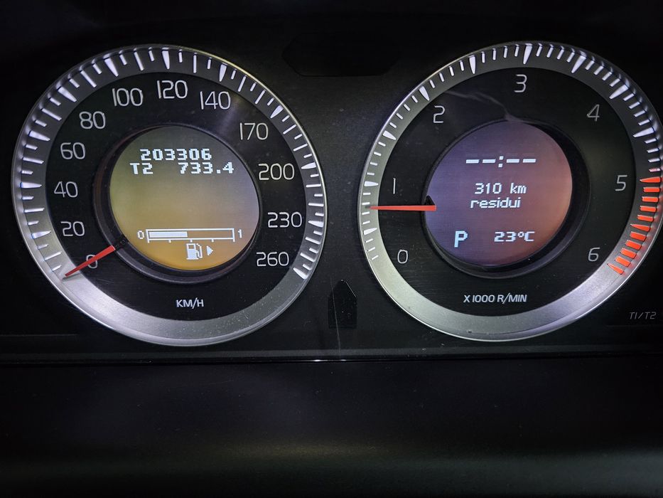 VOLVO XC60 2011 — imagine 4