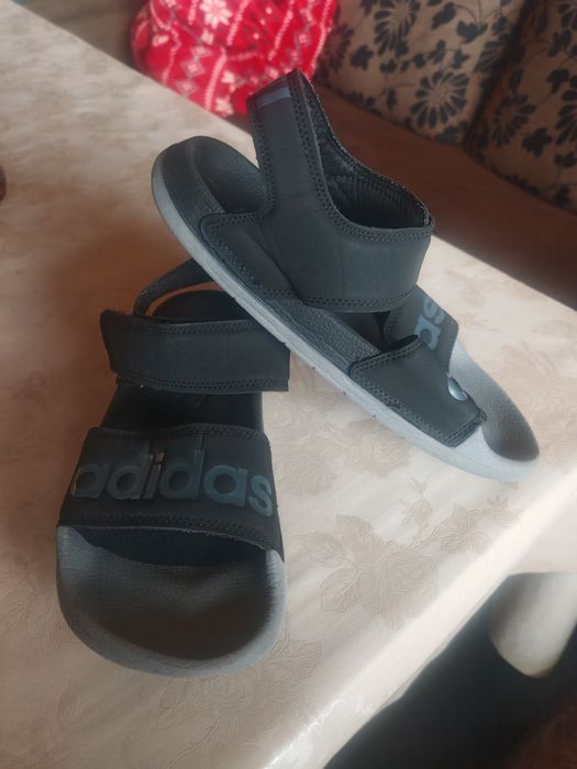 Сандали Adidas 37 номер