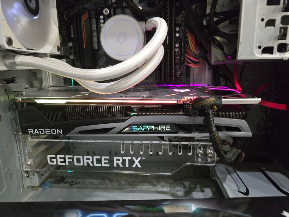 Sapphire nitro+ AMD rx 6800 16GB