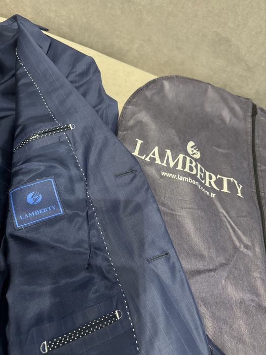 Продам мужской костюм