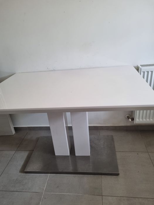 Masa de bucatarie și dining