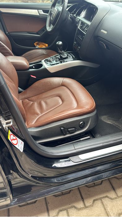 Vînd audi a5 2 L