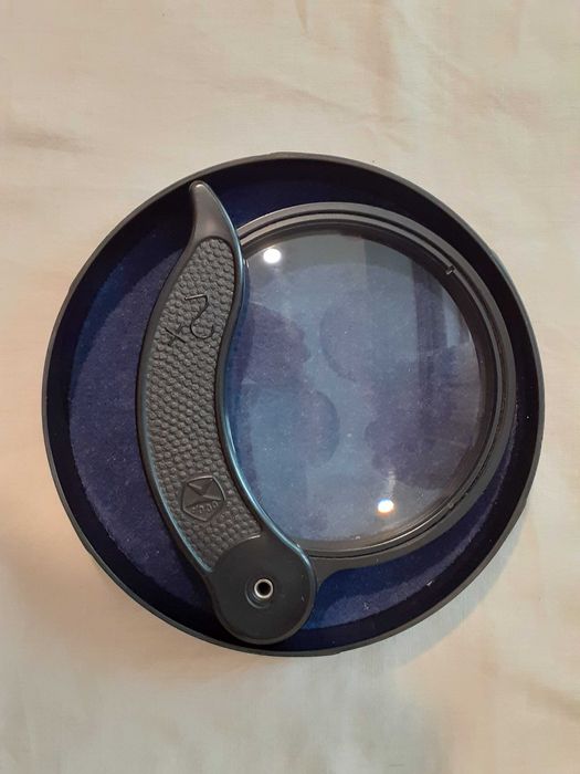 Увеличительное стекло (СССР) продам.