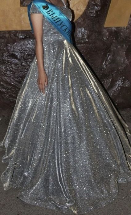 Продам  платье!!