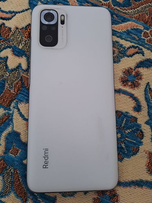 Redmi note 10 сатылады.