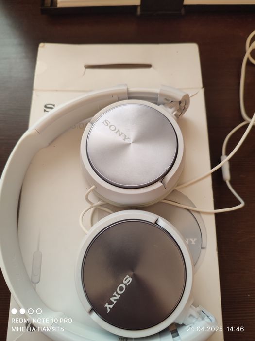 Продам Наушники Sony MDR-ZX310AP