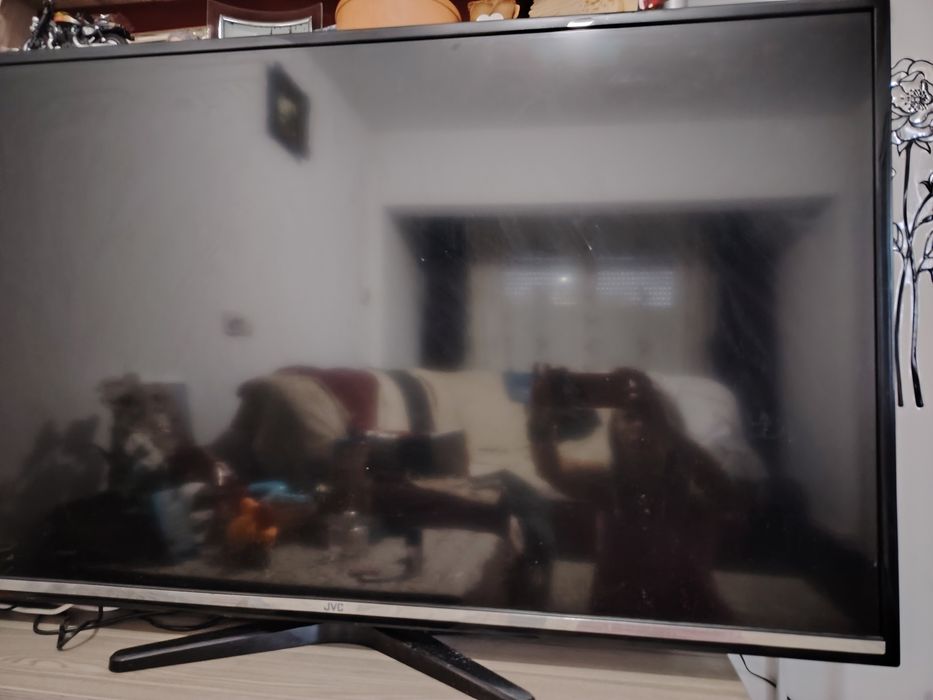 TV JVC diagonala 128