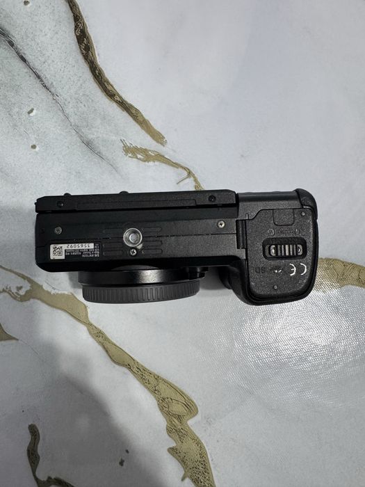 Видеокамера SONY A6400