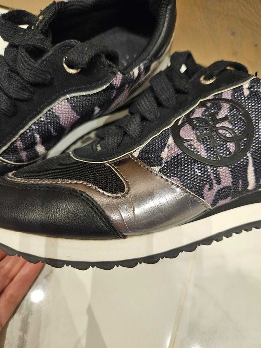 Guess оригинални/ 37