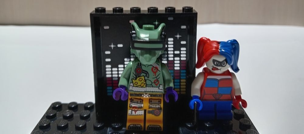 Продам LEGO фигурки