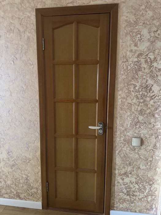Двери деревянные