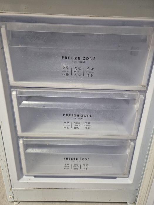 Продам холодильник