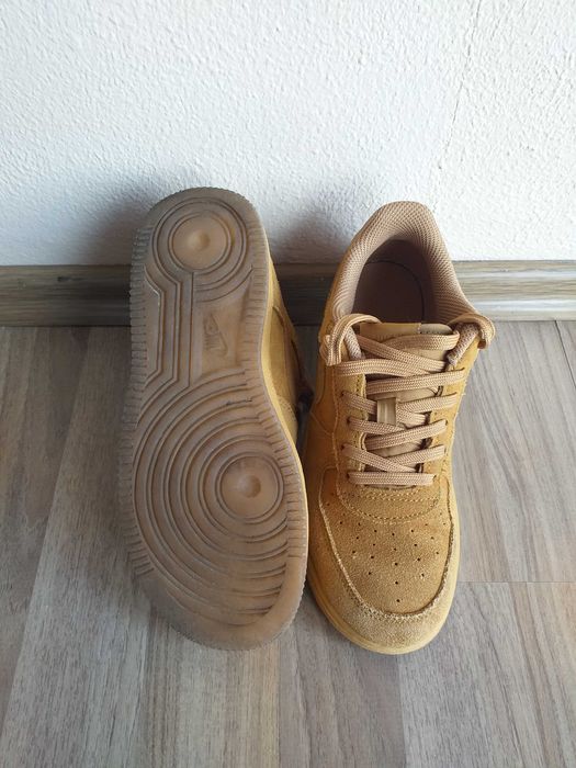 Обувки       Nike,