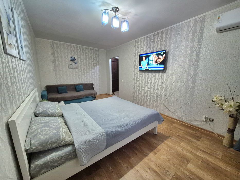 1 ком Напротив Казииту