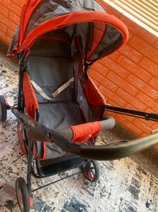 Детская коляска.