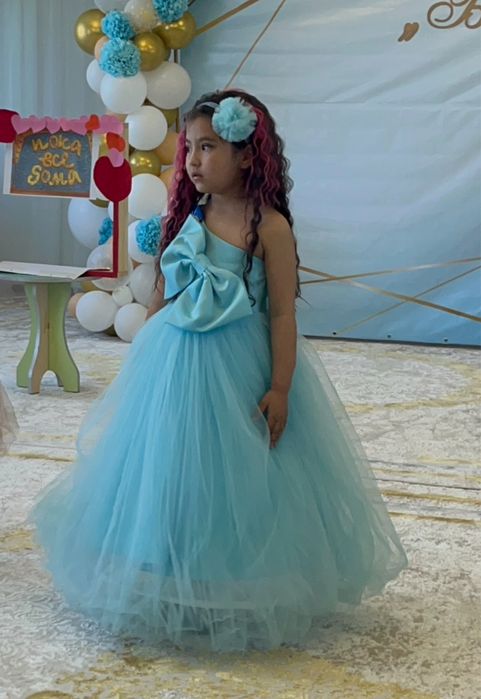 Продам детское платье (5 лет), бальное