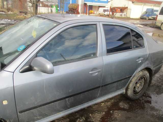 Portiera fata spate stanga dreapta Skoda Octavia 1 hatchback originale