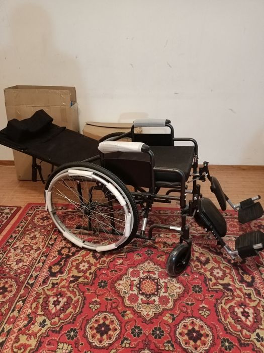 Продам инвалидную коляску