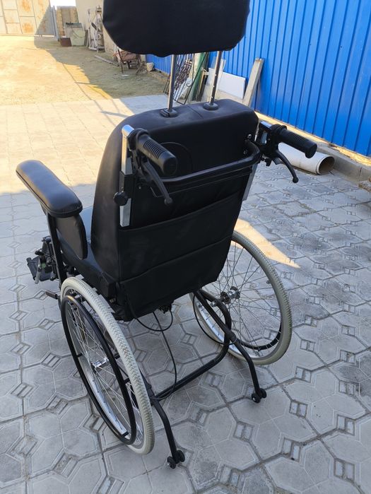 Инвалидное кресло