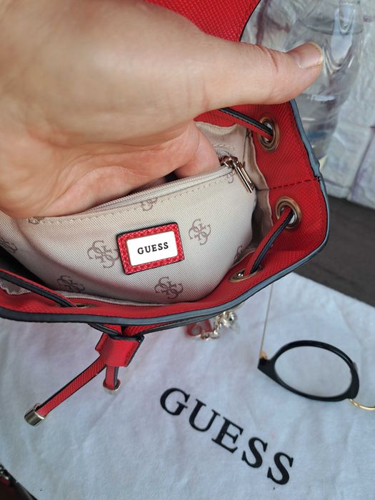 дамска чанта,GUESS-малка червена чантичка,гес,нова