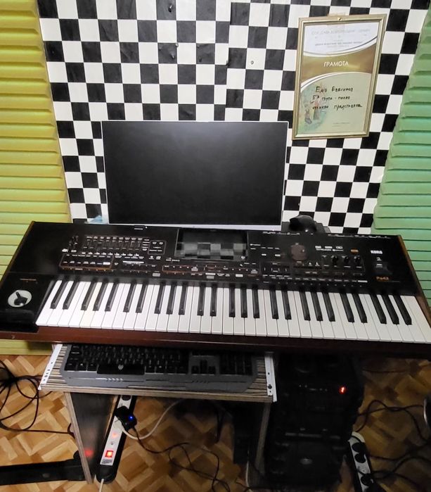 Korg pa4x  добро състояние