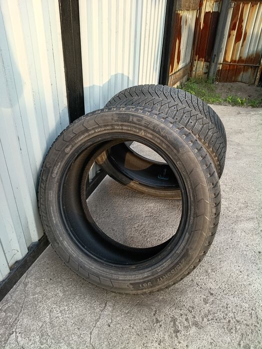 Продам шины на лето 215/55R17