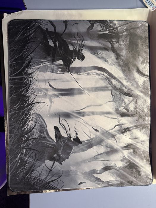 Продам игровые коврки Logitech