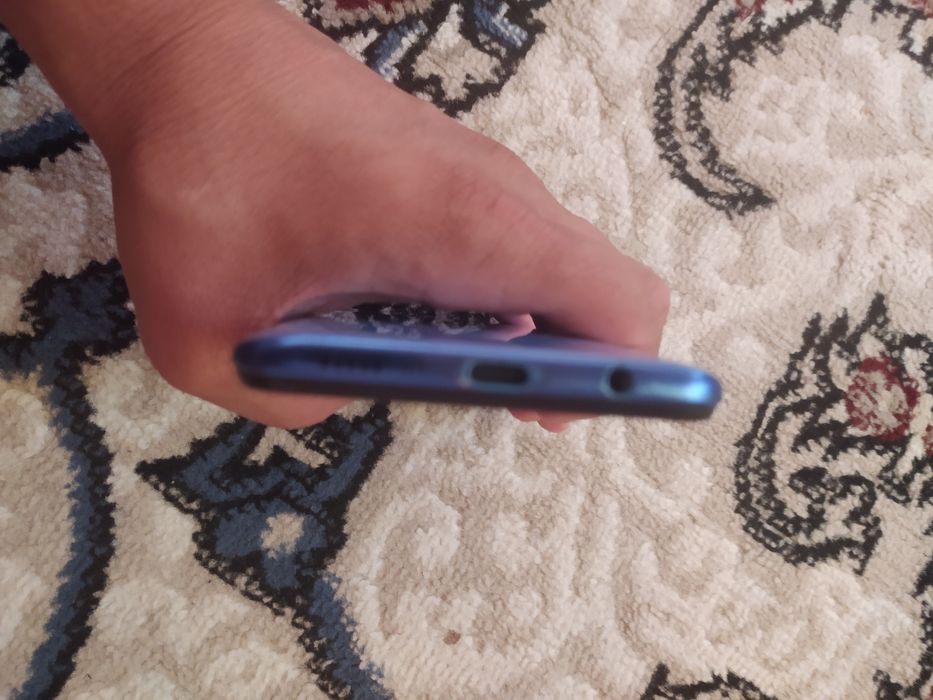 Samsung A30 holati idiyalni srochna sotladi