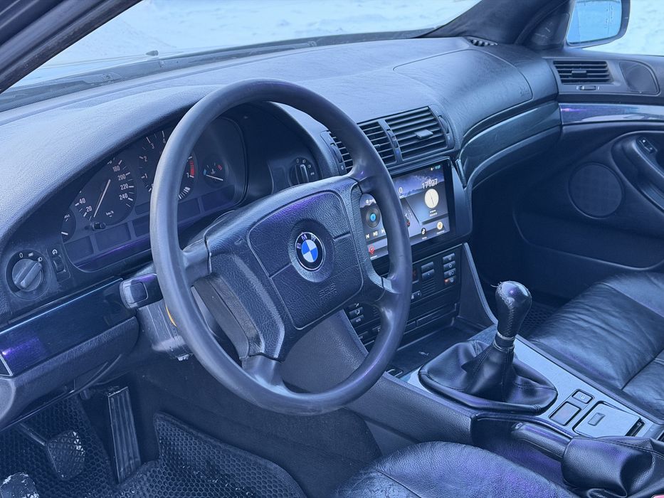 BMW 2.5 литра 1997 год