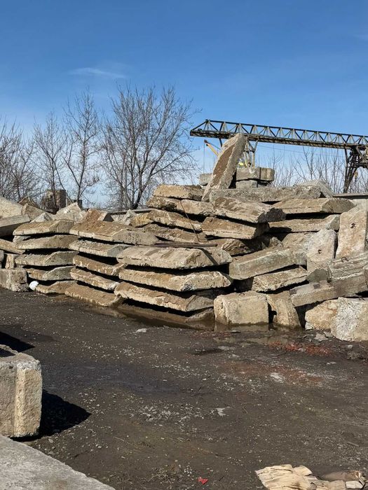 фбс плиты  строиельный материал бу